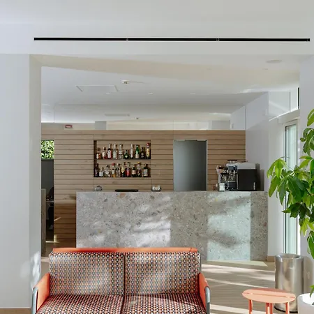 Szálloda Caravel 3*