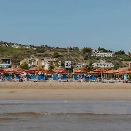 Szálloda Caravel 3*