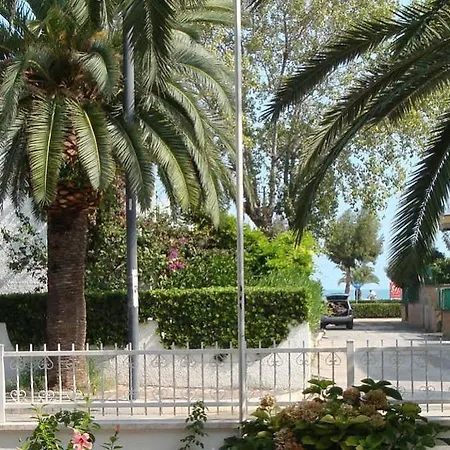 Hotel Caravel 3*